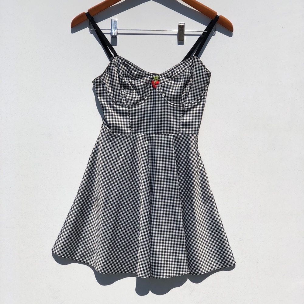Urban Outfitters Gilly Gingham Bustier Dre… - Picture 4 of 7